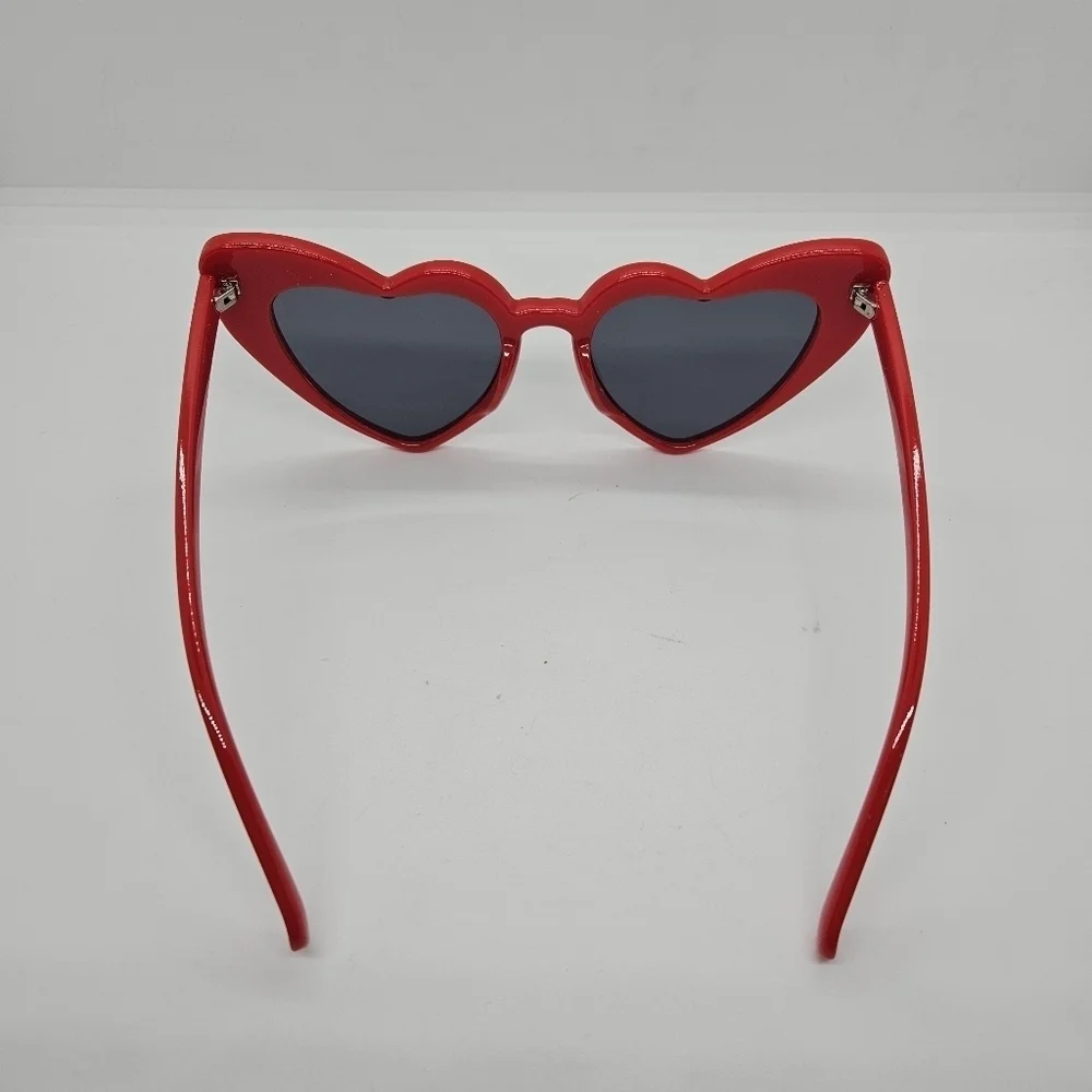 red plastic heart shaped sunglasses - Picture 2 of 2